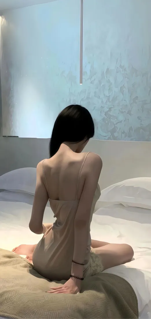 手机壁纸|裸背黑长直美女床上写真背景图片 - 裸背黑长直美女床上写真「哲风壁纸」 手机壁纸|裸背黑长直美女床上写真背景图片 - 裸背黑长直美女床上写真「哲风壁纸」
