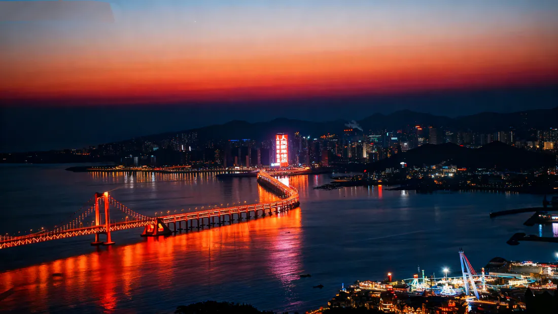 4k壁纸|大连星海湾大桥黄昏夜景 跨海大桥灯光倒影 - 背景图片「哲风壁纸」 4k壁纸|大连星海湾大桥黄昏夜景 跨海大桥灯光倒影 - 背景图片「哲风壁纸」