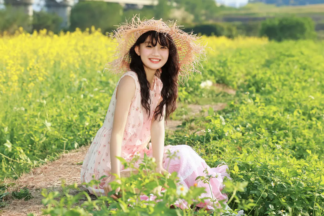4k壁纸|少女写真背景图片 田园花田粉色连衣裙草帽少女「哲风壁纸」 4k壁纸|少女写真背景图片 田园花田粉色连衣裙草帽少女「哲风壁纸」