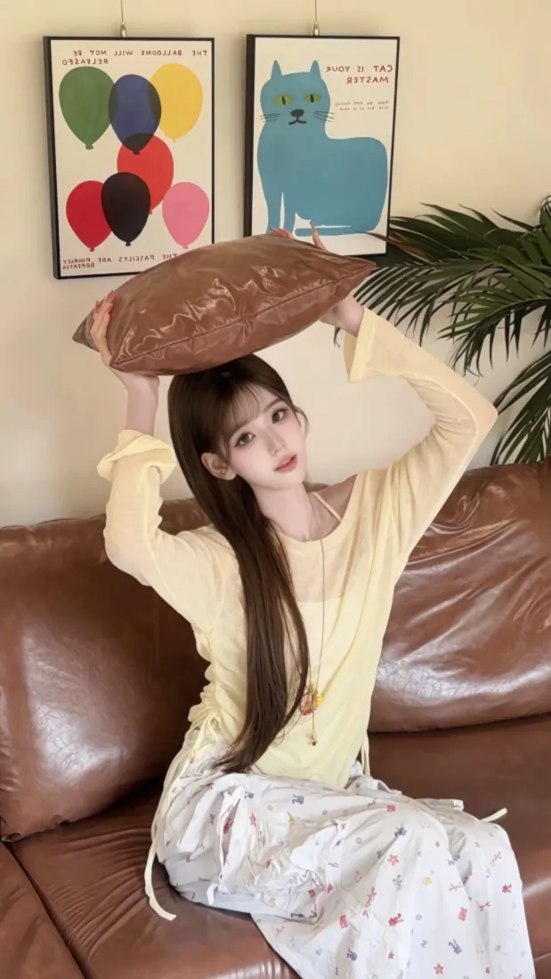 手机壁纸|清纯少女居家写真 - 沙发上的元气时刻「哲风壁纸」 手机壁纸|清纯少女居家写真 - 沙发上的元气时刻「哲风壁纸」