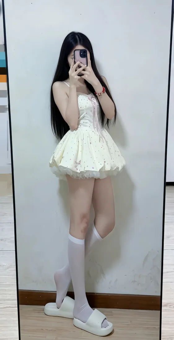 🔥手机壁纸|白裙长发少女对镜自拍背景图片 - 居家日常穿搭写真「哲风壁纸」 🔥手机壁纸|白裙长发少女对镜自拍背景图片 - 居家日常穿搭写真「哲风壁纸」