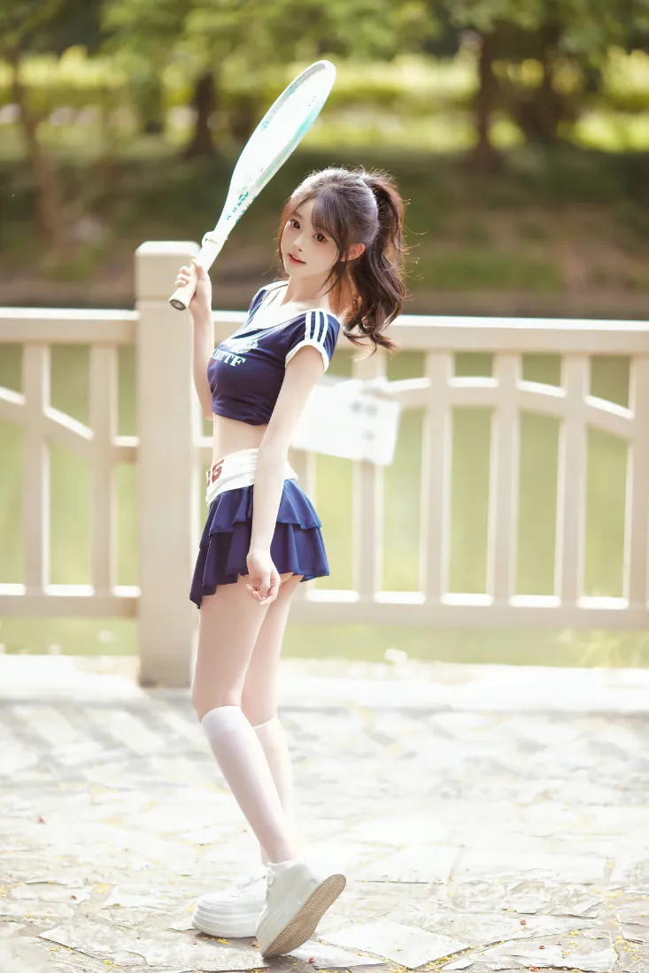 青春网球少女手机壁纸|户外草坪背景图片 - 高马尾运动服写真「哲风壁纸」 青春网球少女手机壁纸|户外草坪背景图片 - 高马尾运动服写真「哲风壁纸」