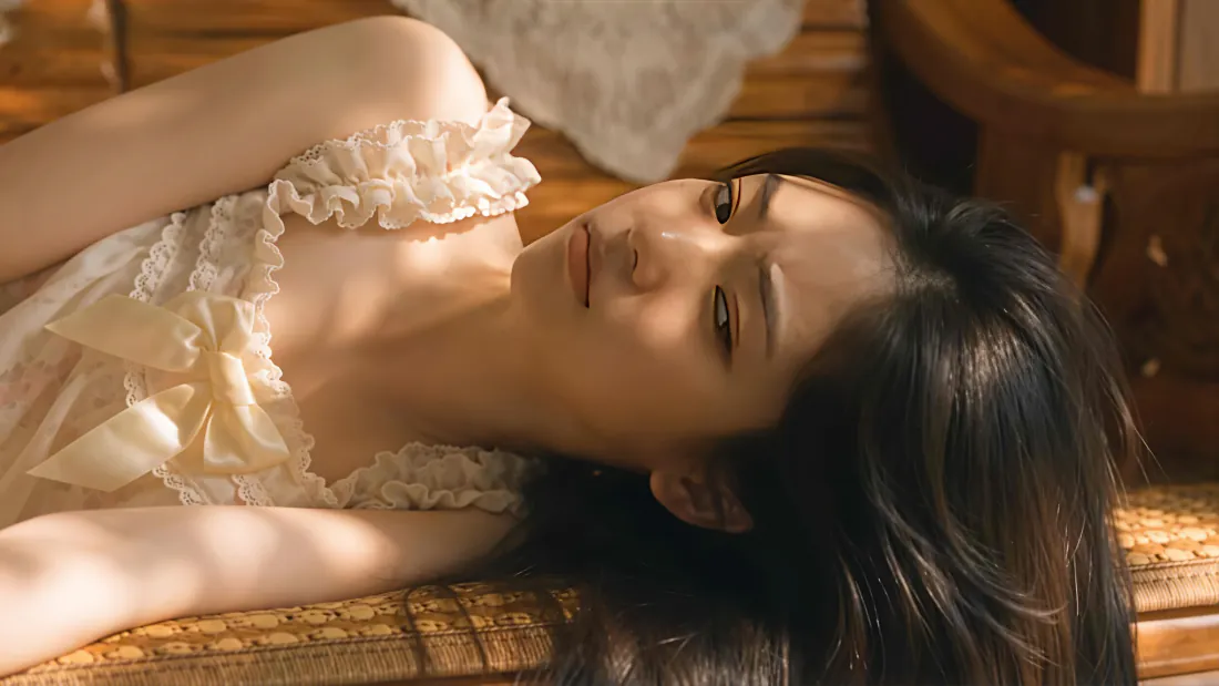 4k美女壁纸|蕾丝吊带长发少女背景图片 - 暖调治愈氛围「哲风壁纸」 4k美女壁纸|蕾丝吊带长发少女背景图片 - 暖调治愈氛围「哲风壁纸」