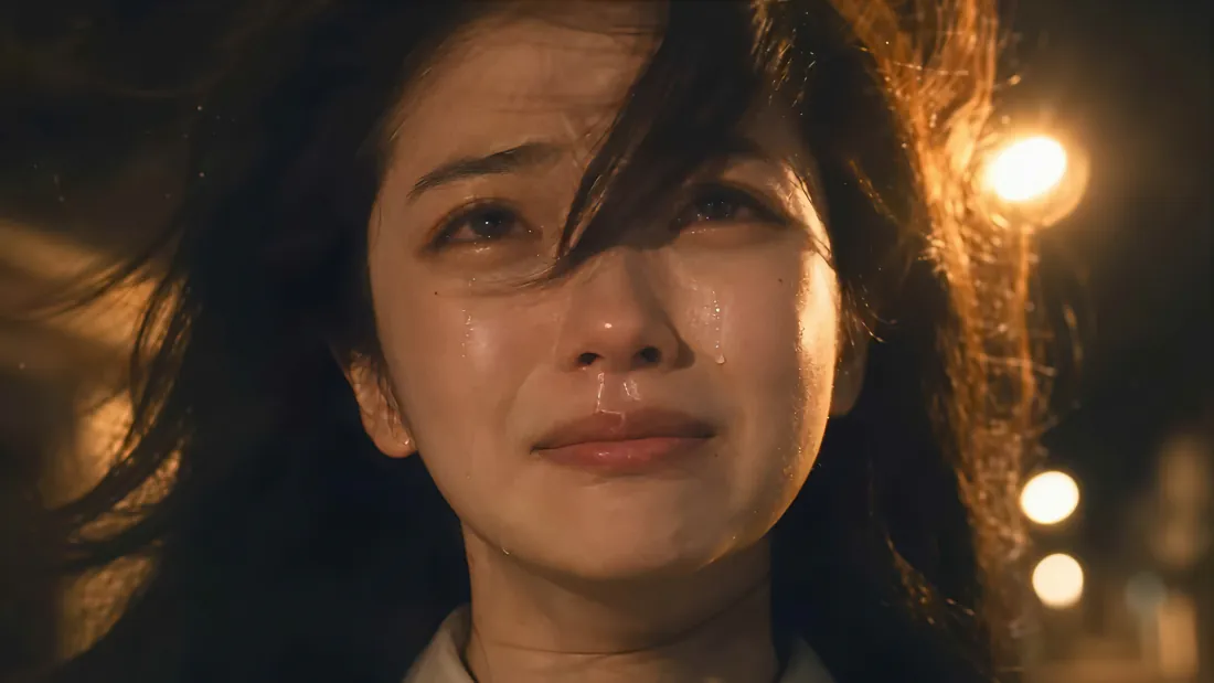 4k哭泣美女壁纸｜夜晚路灯下流泪特写背景图片 - 伤感氛围「哲风壁纸」