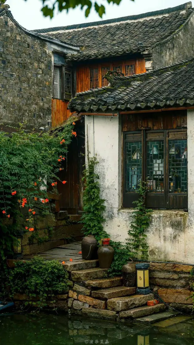 江南水乡手机壁纸|临水古宅石阶流水背景图片 - 静谧古韵「哲风壁纸」 江南水乡手机壁纸|临水古宅石阶流水背景图片 - 静谧古韵「哲风壁纸」