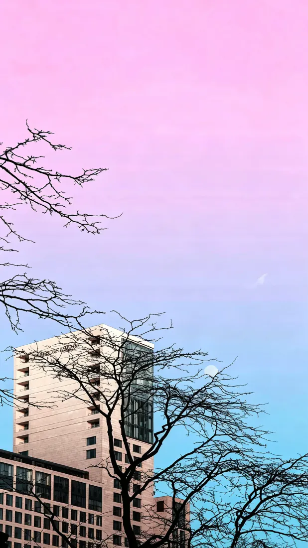 手机手机壁纸｜粉蓝渐变天空城市建筑背景图片 - 清新治愈「哲风壁纸」