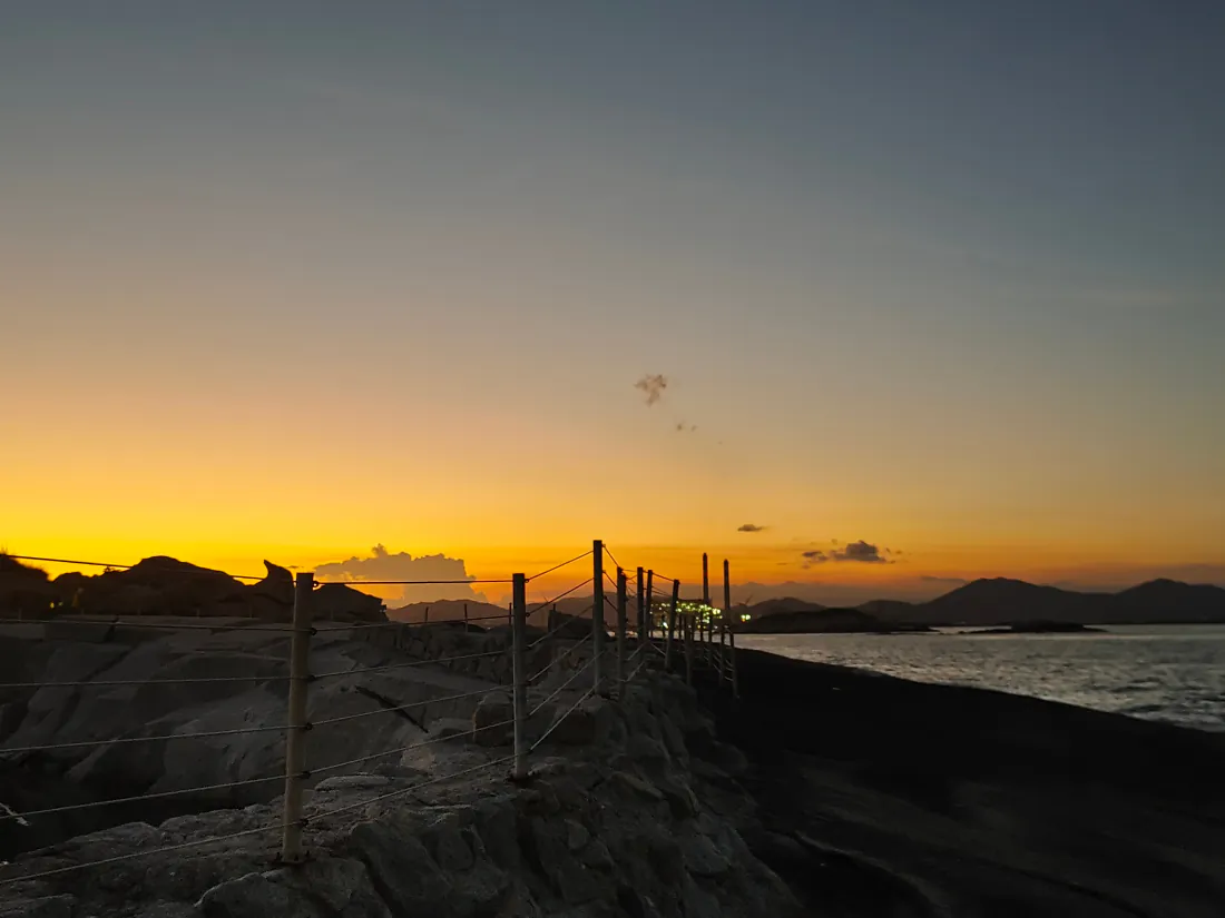 4k黄昏壁纸 - 海岸 - 海面 - 剪影「哲风壁纸」