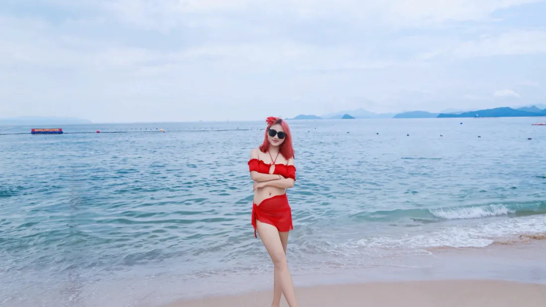 3k红衣美女壁纸|海边沙滩度假背景图片 - 清新夏日「哲风壁纸」 3k红衣美女壁纸|海边沙滩度假背景图片 - 清新夏日「哲风壁纸」